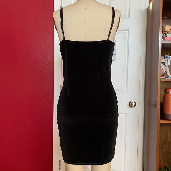 Velvety black party dress - Picture 3 of 4